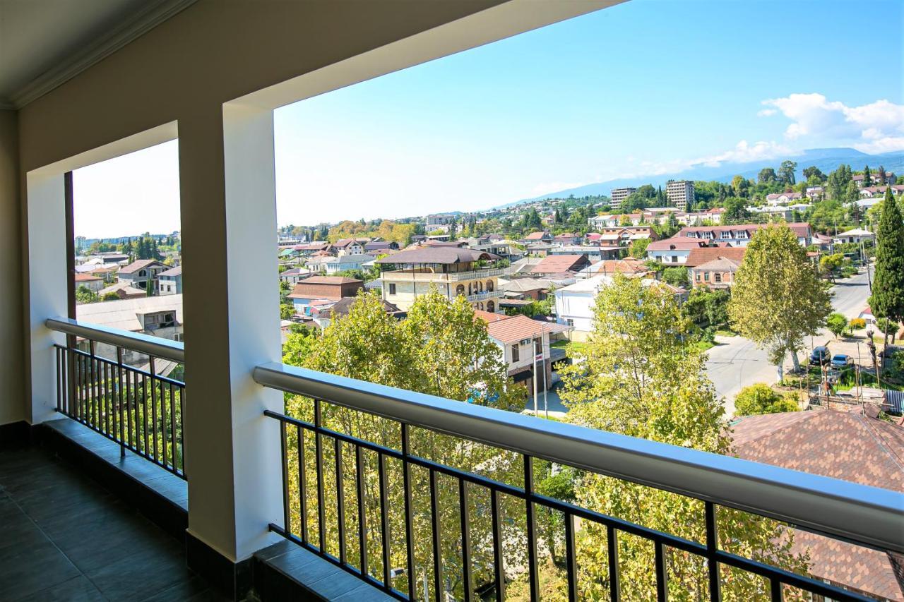 Garuda Boutique Hotel Sukhumi Bagian luar foto