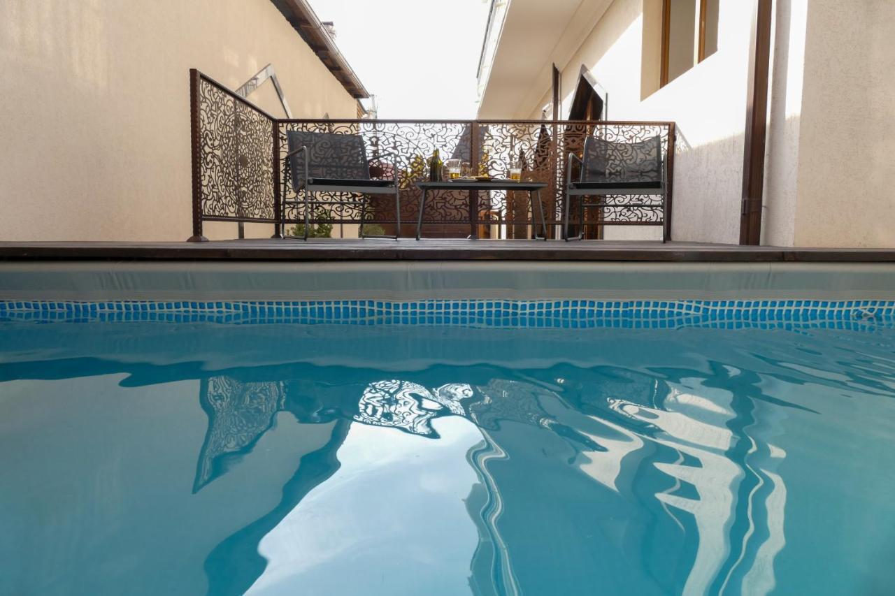 Garuda Boutique Hotel Sukhumi Bagian luar foto