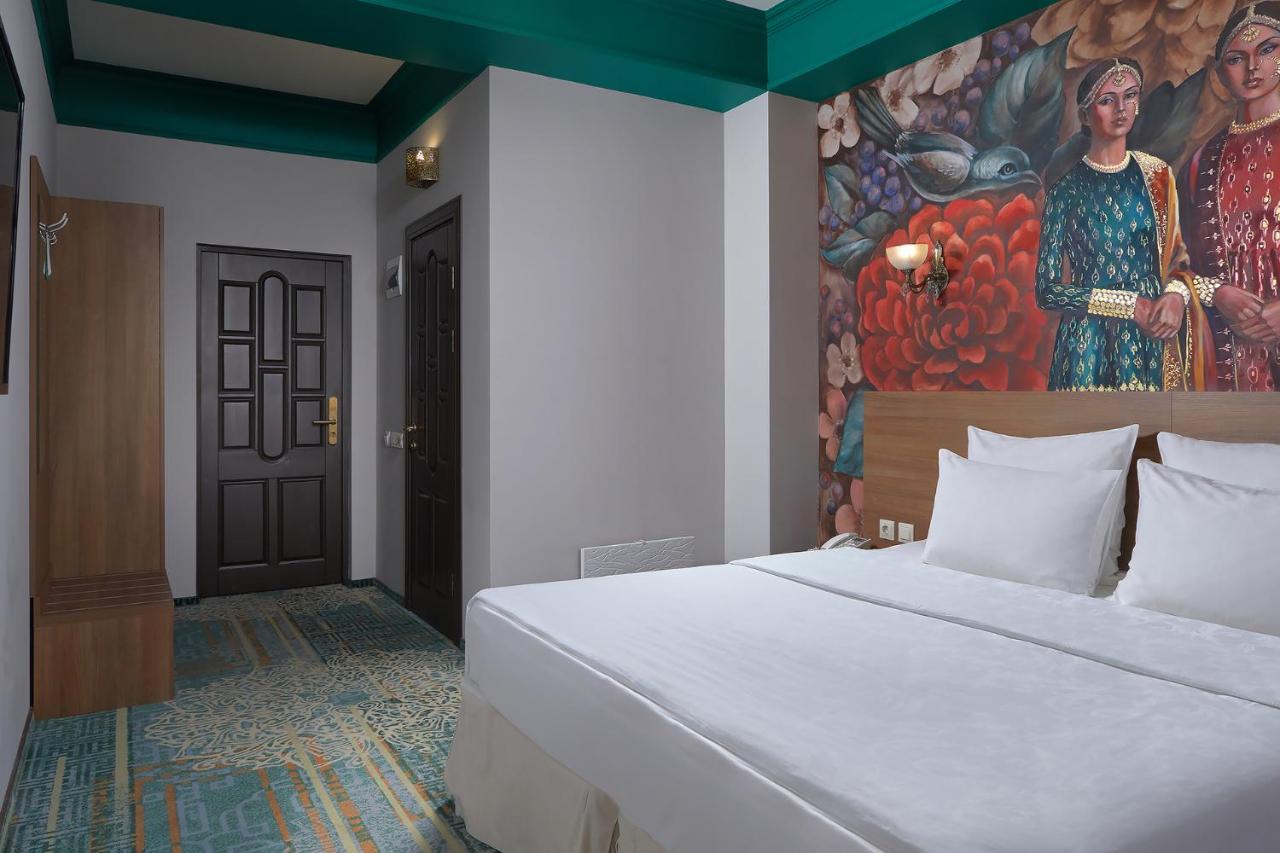 Garuda Boutique Hotel Sukhumi Bagian luar foto