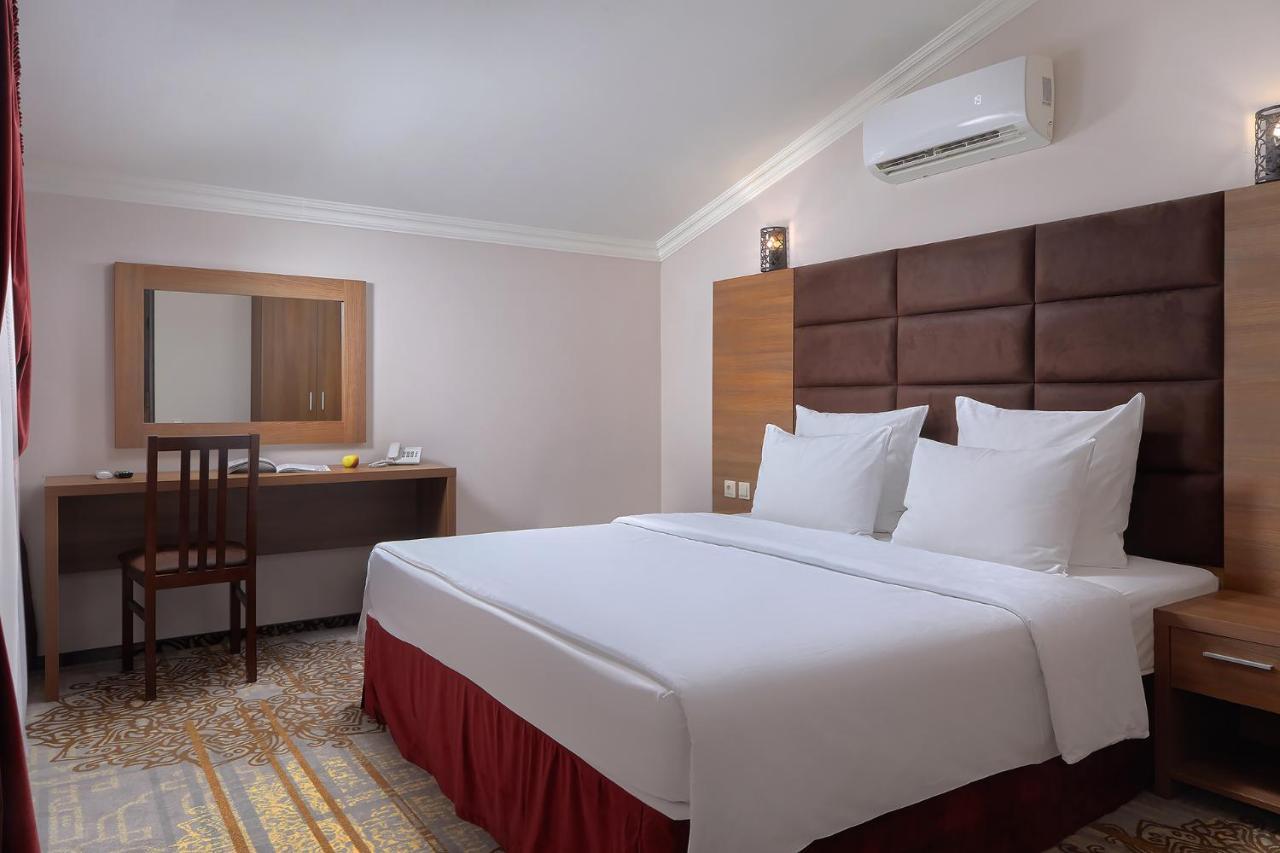 Garuda Boutique Hotel Sukhumi Bagian luar foto