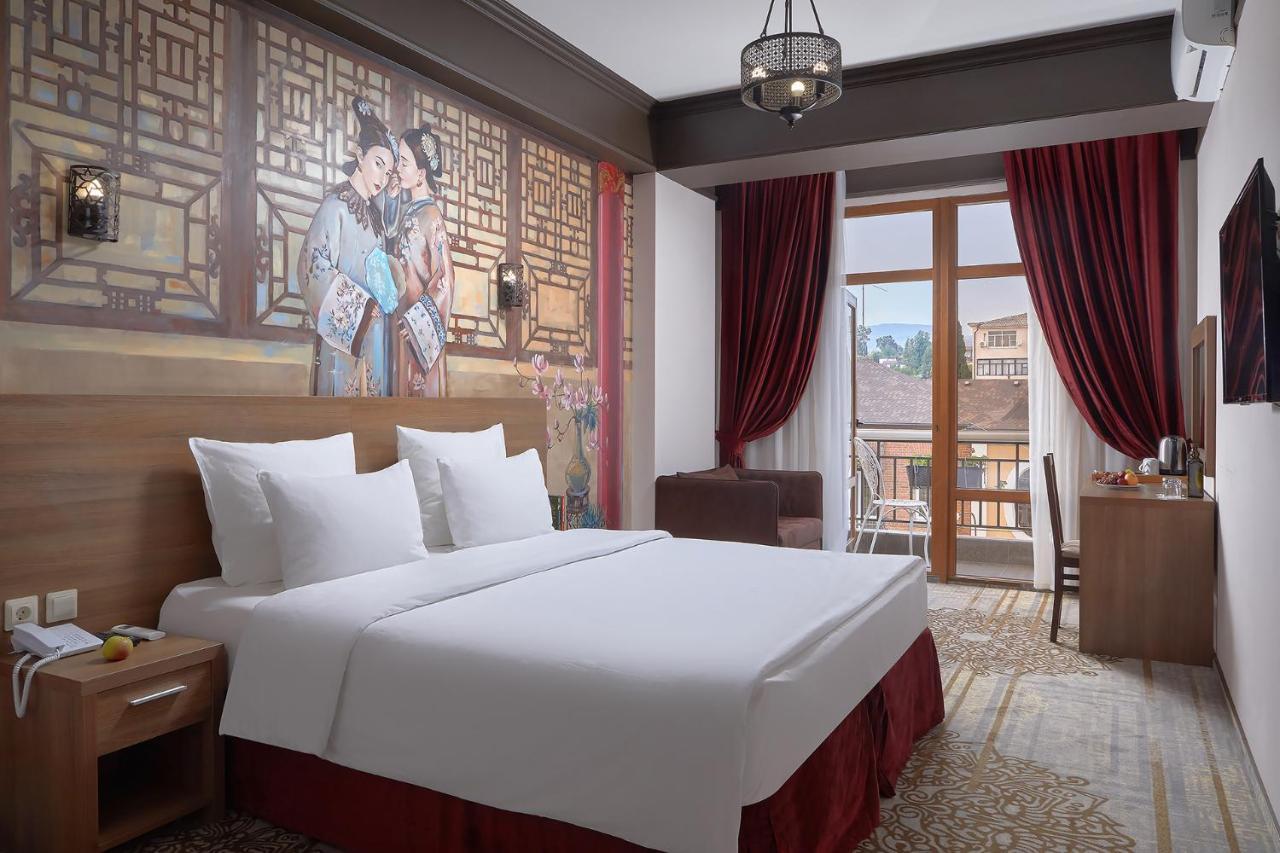Garuda Boutique Hotel Sukhumi Bagian luar foto