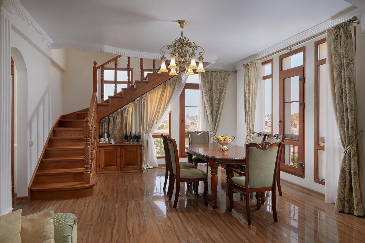 Garuda Boutique Hotel Sukhumi Bagian luar foto